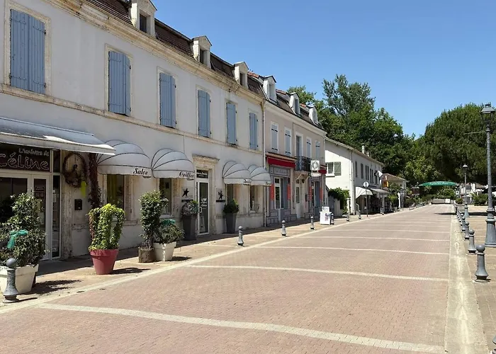 Hirondelles 1 公寓 *